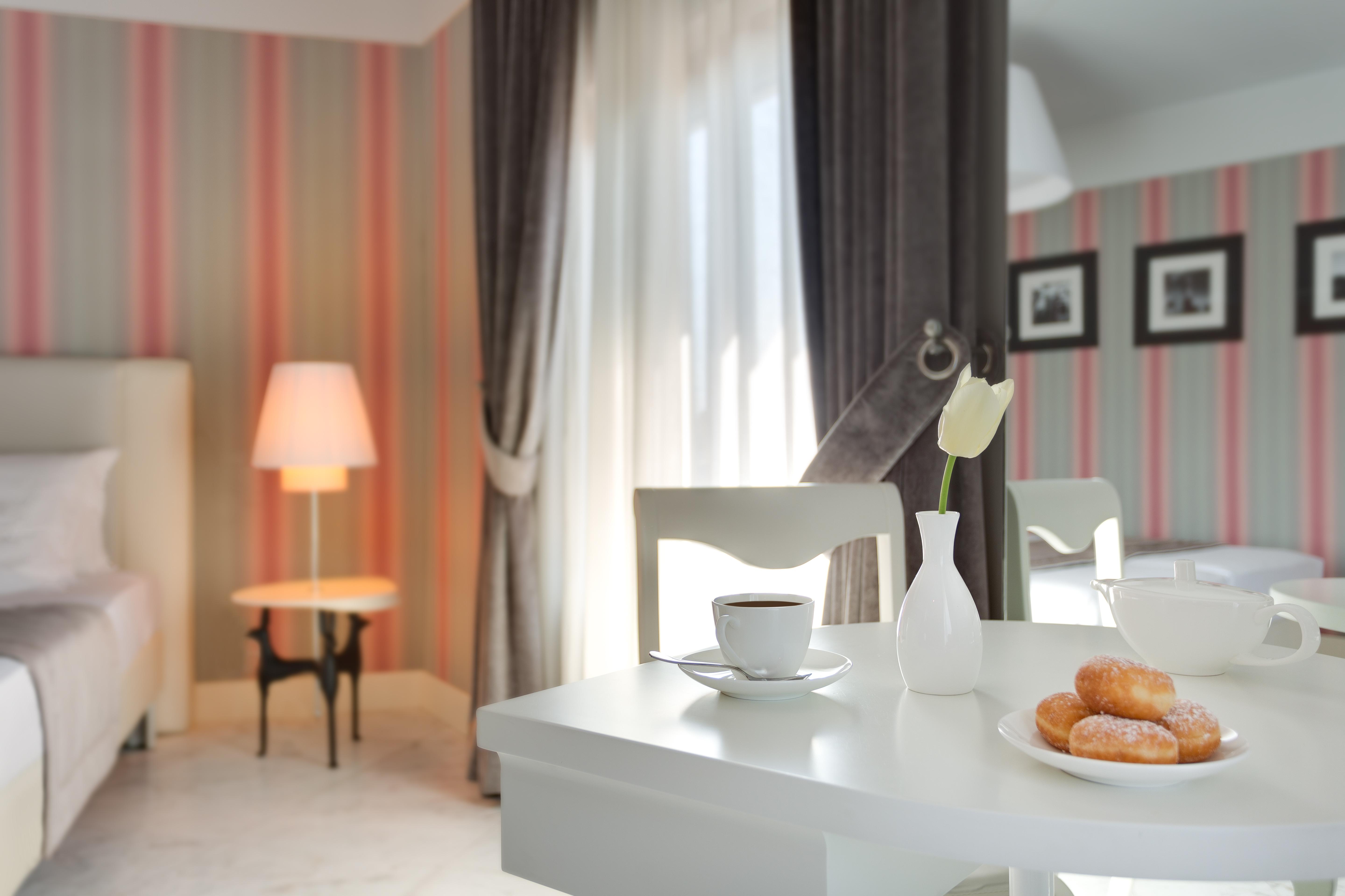 Grand Hotel Palace Rome Bagian luar foto