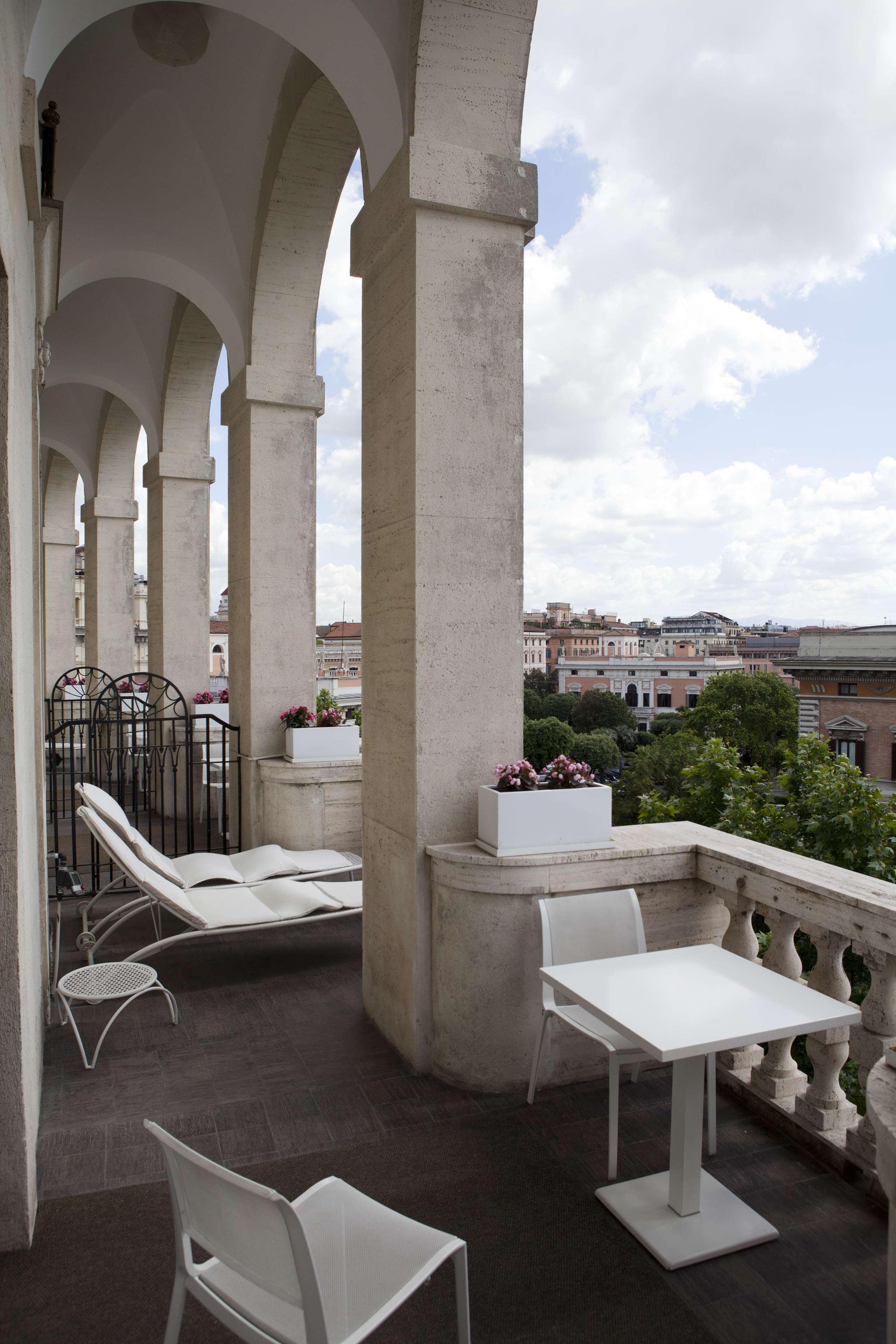 Grand Hotel Palace Rome Bagian luar foto