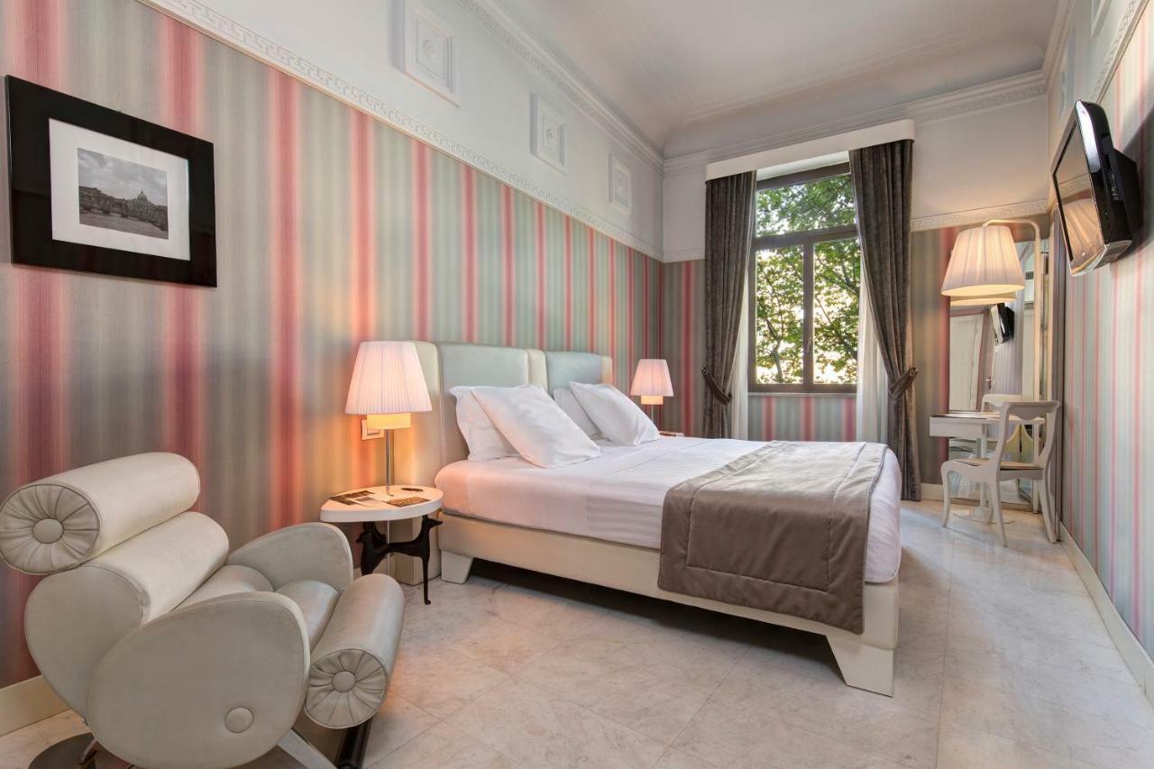 Grand Hotel Palace Rome Bagian luar foto